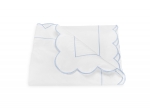 Butterfield Blue & White King Duvet Cover 92\ Width x 104\ Length

Machine wash warm. Do not use bleach or fabric softener. Tumble dry low heat. Iron as needed.